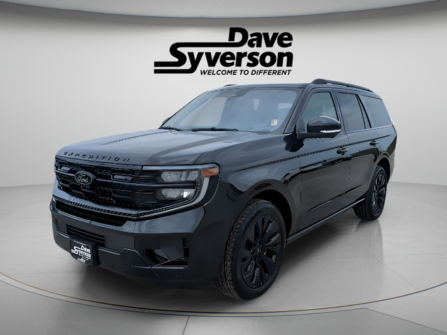 2025 Ford Expedition Platinum in Black Metallic — front three-quarter view
