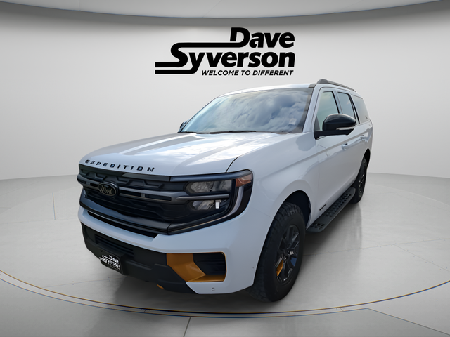 2025 Ford Expedition Tremor in Oxford White — front three-quarter view