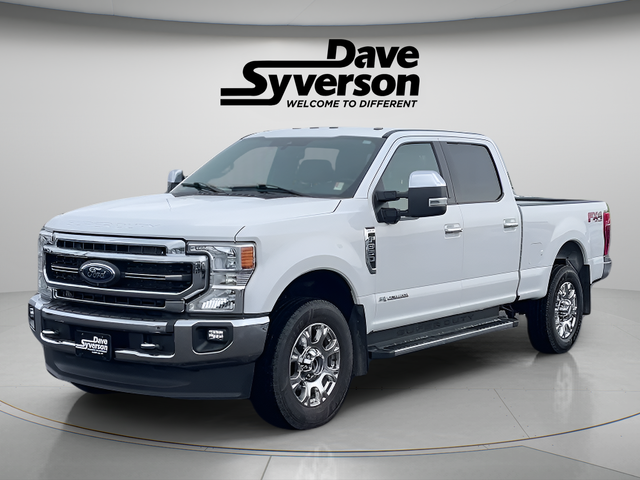 2022 Ford F-350SD Lariat in White Metallic — front three-quarter view